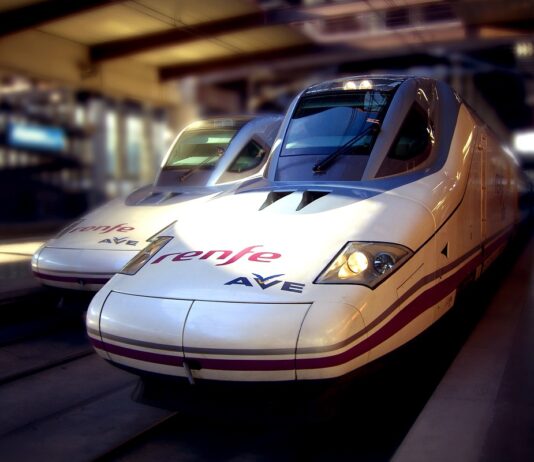 Mit dem Zug von Málaga nach Sevilla