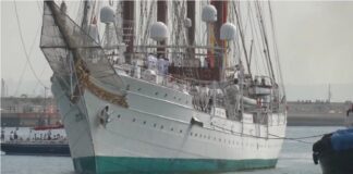 Spanisches Marineschulschiff in Cádiz