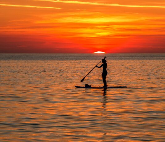 Stand Up Paddling oder Paddle Surf an der Costa del Sol