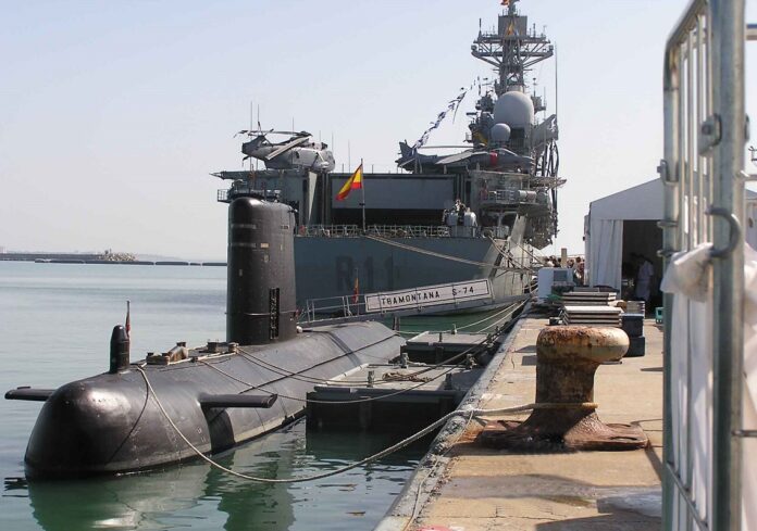 U-Boot im Hafen von Málaga
