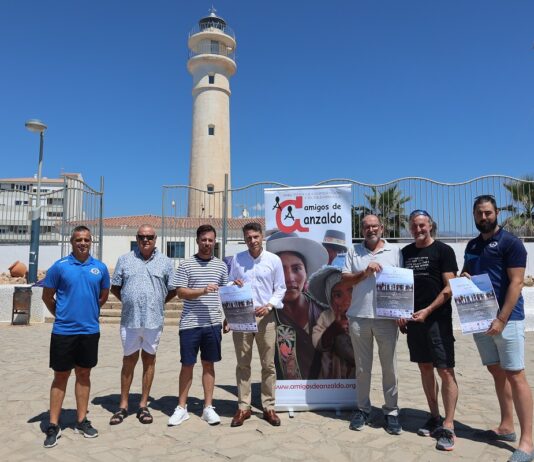 Solidaritätsschwimmen in Torrox