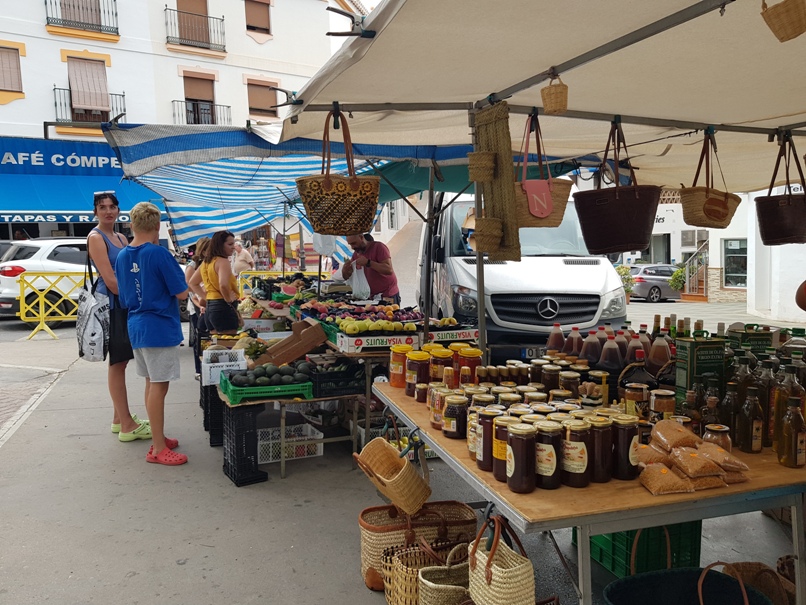 Wochenmarkt in Cómpeta