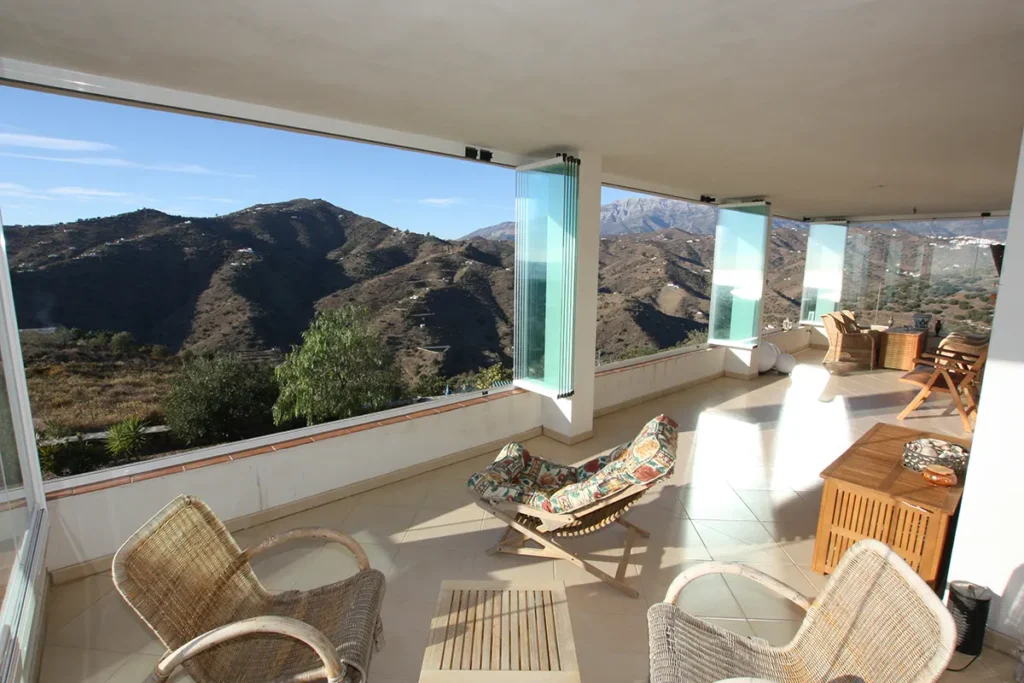 Terrassenverglasung an der Costa del Sol