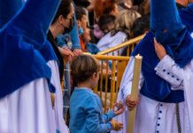 Karwoche in Málaga, Kerzenwachs bei der Semana Santa