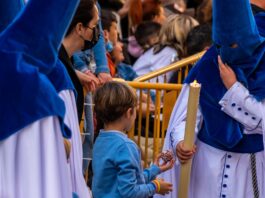 Karwoche in Málaga, Kerzenwachs bei der Semana Santa