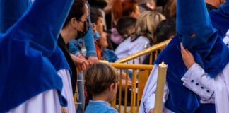 Karwoche in Málaga, Kerzenwachs bei der Semana Santa