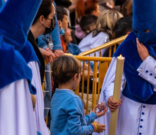 Karwoche in Málaga, Kerzenwachs bei der Semana Santa