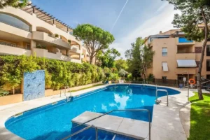 Apartment in Elviria