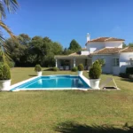 Andalusische Villa in San Roque am Golfplatz zum Verkauf