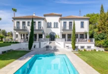 Prunkvolle Villa in Mijas Costa inmitten eines Golf-Paradies