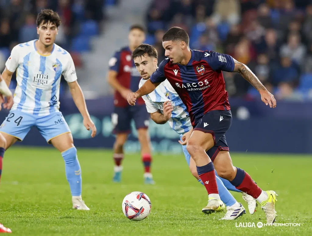 UD Levante - FC Málaga 4:2 | LaLiga Hypermotion Spanien