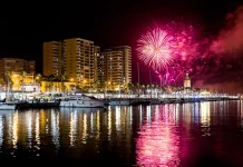 Feuerwerk Feria Málaga 2025