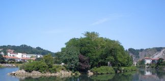 Geteilte Insel Spanien Frankreich