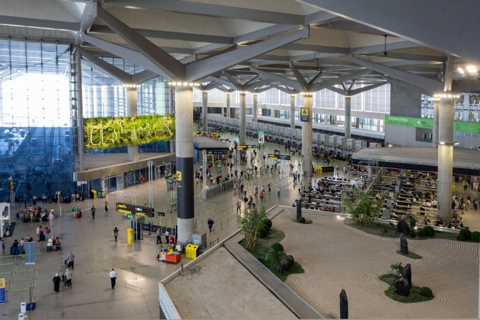 Aeropuerto+de+Málaga-Costa+del+Sol+(interior+1) Flughafen Málaga Rekord 2025