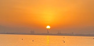 Schönste Sonnenuntergänge im Herbst in Málaga