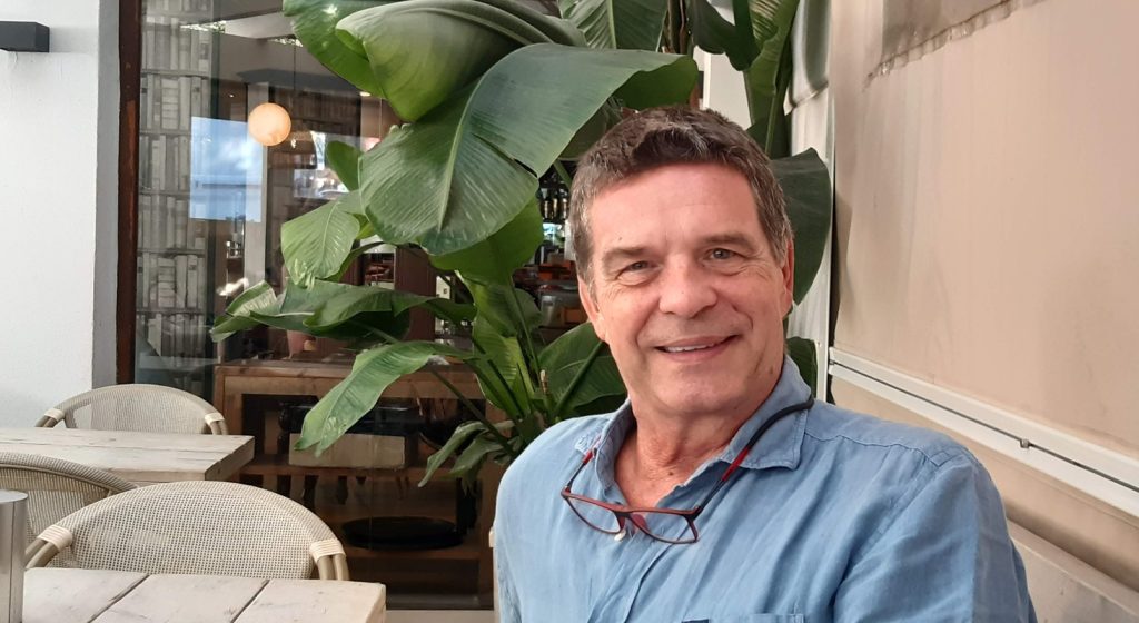 25 Jahre an der Costa del Sol - ein Leben zwischen Medizin und mediterranem Alltag Die Ärzte Wolfgang und Felipe Schmitt im Familieninterview