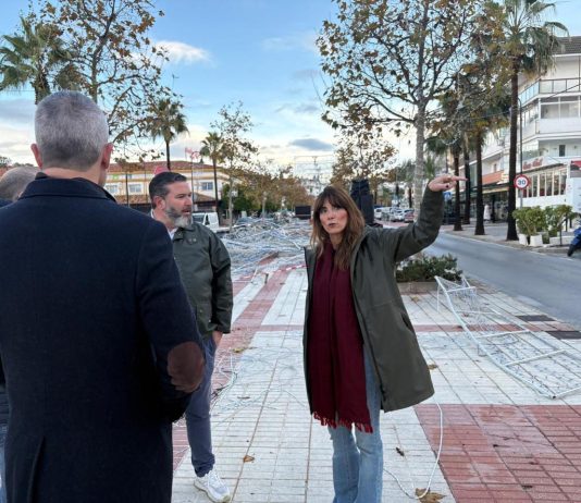 Wasserhose in Mijas Costa erreichte 130 Stundenkilometer – Weihnachtsbeleuchtung wird repariert Tornado Mijas