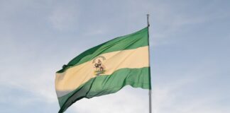 Andalusier wählen heute ihr Regionalparlament Andalusientag 2026