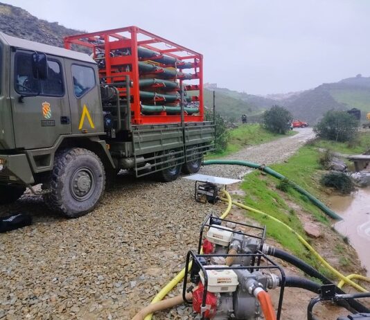 Unwetter Cádiz - Militär rückt zur Hilfe an