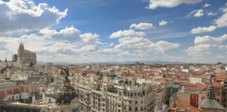 Spanien zählt erstmals mehr als 49,5 Millionen Einwohner – über zehn Millionen im Ausland geboren Spanien Bevölkerung 2026