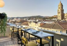 Hotel Balkon Prozession Málaga