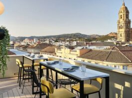 Hotel Balkon Prozession Málaga