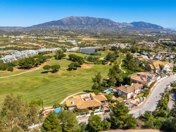 Lifestyle Villa für Golfbegeisterte in Marbella zum Verkauf