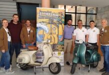 Vespa-Treffen in Salobreña