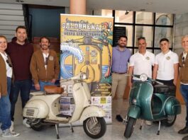 Vespa-Treffen in Salobreña