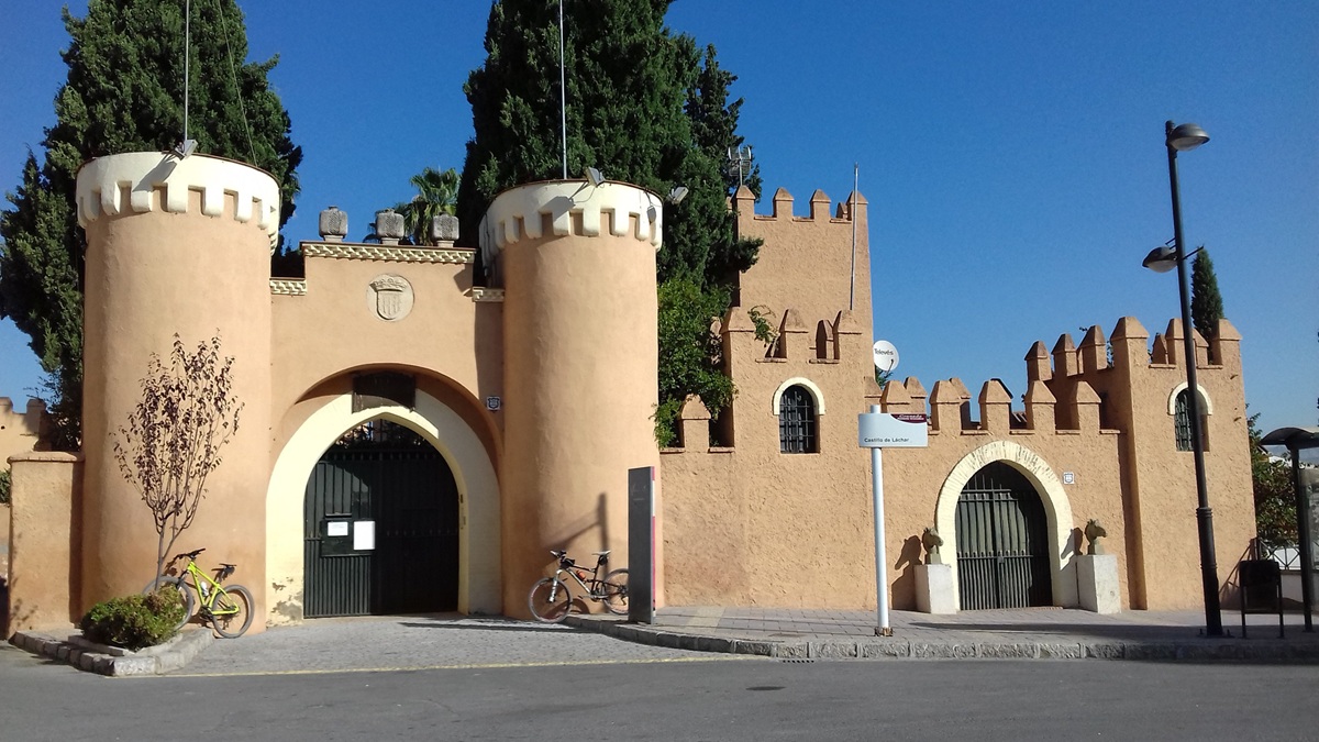 Granadas Burgen und Festungen kann man anhand von personalisierten Routen erkunden Burgen in Granada