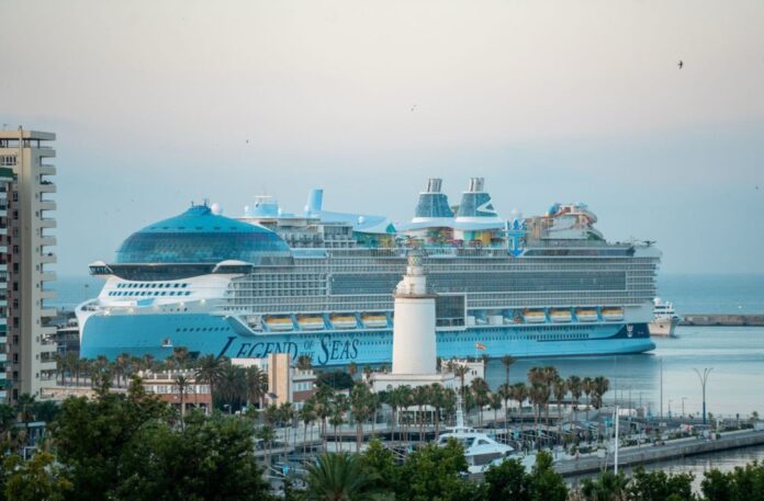 Legend of the Seas Málaga Jungfernfahrt