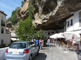 Setenil de las Bodegas Andalusien
