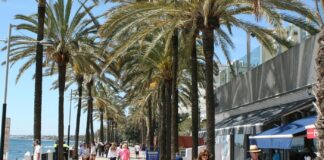 Mit nacktem Oberkörper durch Málaga und Marbella laufen kann teuer werden Oberkörperfrei in Spanien