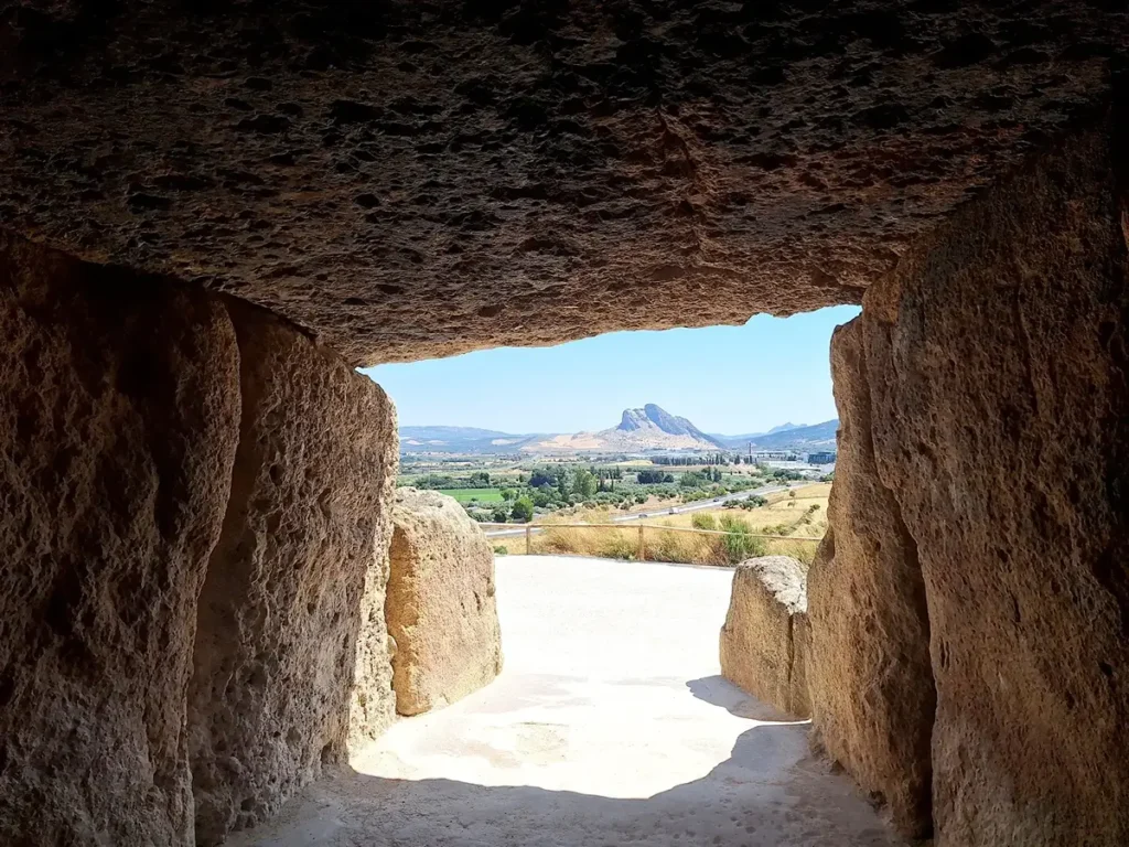 Monumentale Stadt mit intensivem Nachtleben - Antequera stellt Sommerprogramm vor Kirchtürme dominieren die Skyline von Antequera.