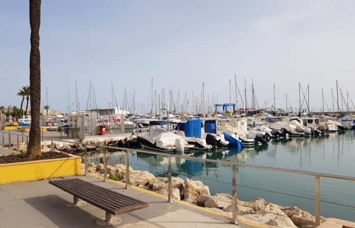 Vier-Sterne-Hotel Caleta de Vélez