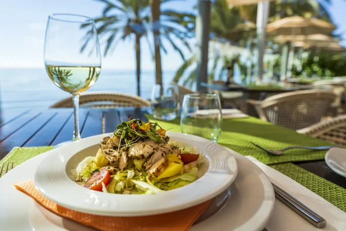 La Terraza Marbella: Andalusische Küche mit Meerblick