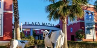 Geschäfte geöffnet 12. Oktober Costa del Sol